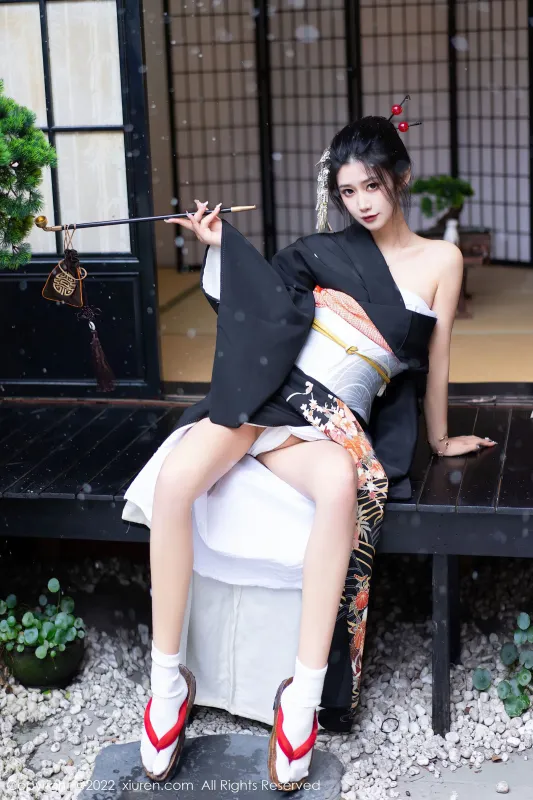 秀人网 No.5932 laura阿姣 和服美腿 - 机器猫次元