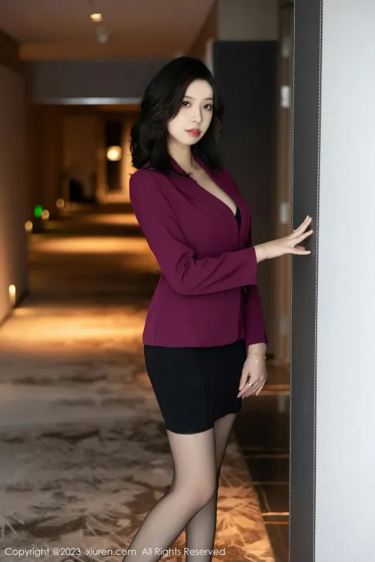 XiuRen 秀人 No.6870 郑颖姗Bev OL装扮性感写真 [89P] - 机器猫次元