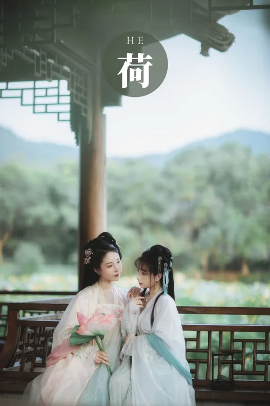 葵花花花儿 猪系少女日 – 《荷》[21P] - 机器猫次元