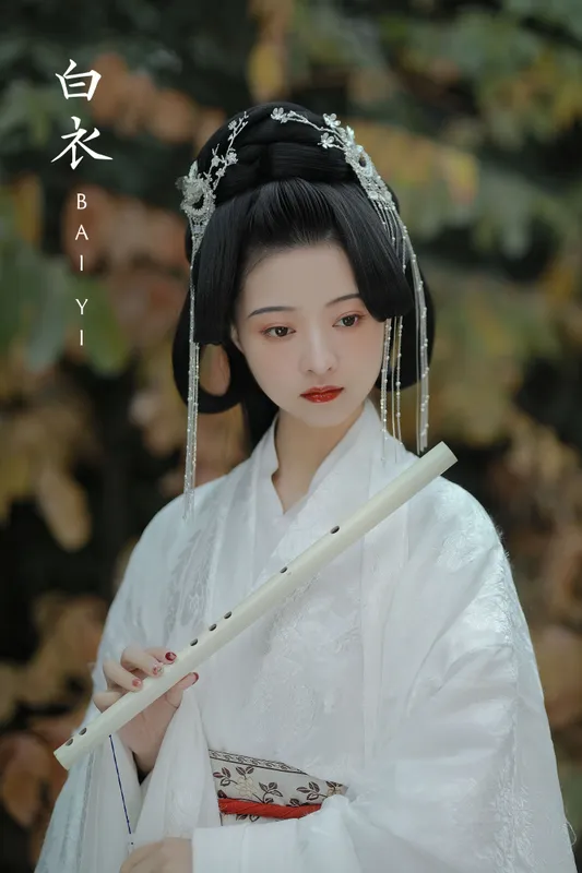 与芳 - 《白衣》[22P]