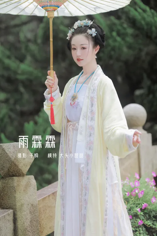 大头小甜甜 – 《雨霖霖》[30P] - 机器猫次元