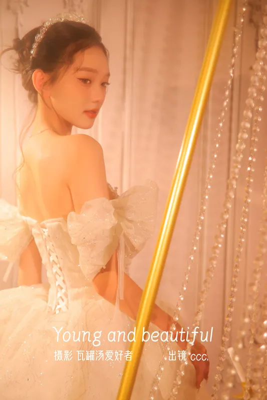 ccc. - 《Young and beautiful》[22P]
