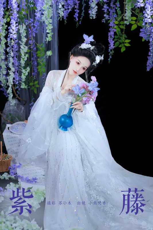 焚香小也 – 《紫藤》[22P] - 机器猫次元