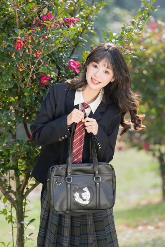 夏芋小年 – 《山茶花的春天》[27P] - 机器猫次元