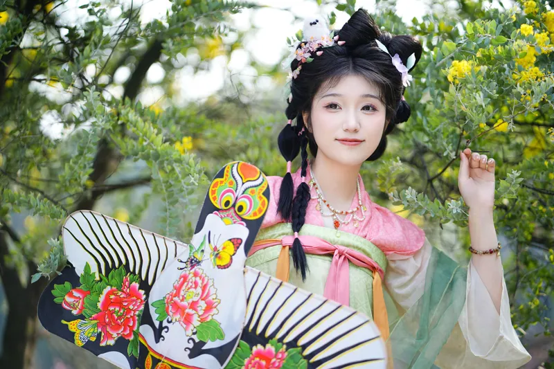 梓榆喝点甜的呀 – 《合欢花开》[22P] - 机器猫次元