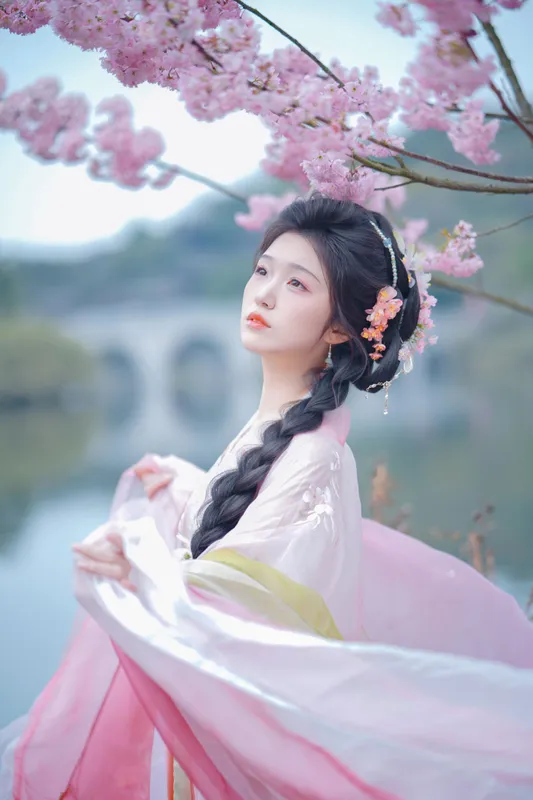 梓榆喝点甜的呀 – 《粉黛》[13P] - 机器猫次元