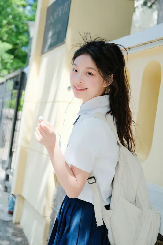 爱拍侧脸的小象 - 《等你下课》[19P]