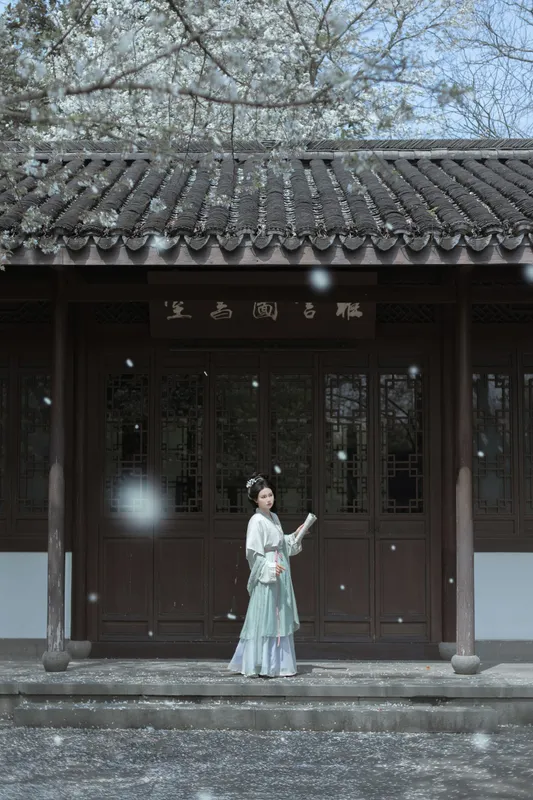 穆晏秋 – 《庭前雪》[21P] - 机器猫次元