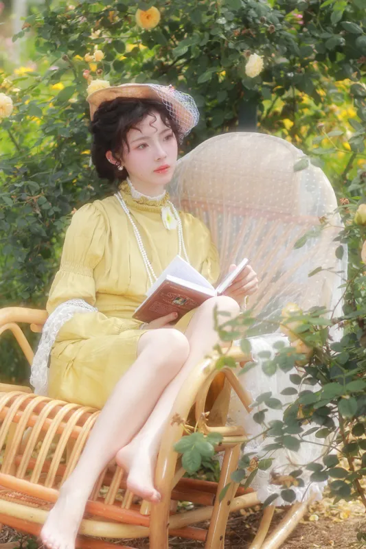 鹿离 – 《庄园少女～在浪漫的小花园小憩》[16P] - 机器猫次元