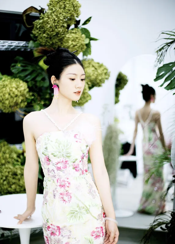 怡萍 - 《独自美丽》[25P]
