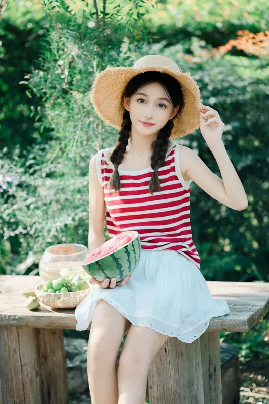 林淼鑫 – 《夏日少女与红西瓜》[17P] - 机器猫次元