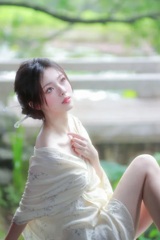 鹿离 - 《清冷感新中式～初夏的绿意》[14P]