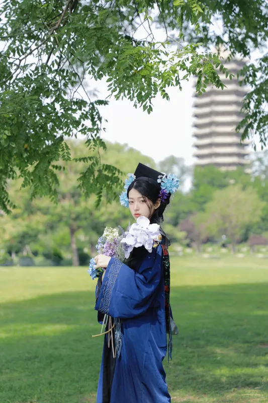 徐嘉悦 – 《女子享有受教育的权利不过百年》[32P] - 机器猫次元