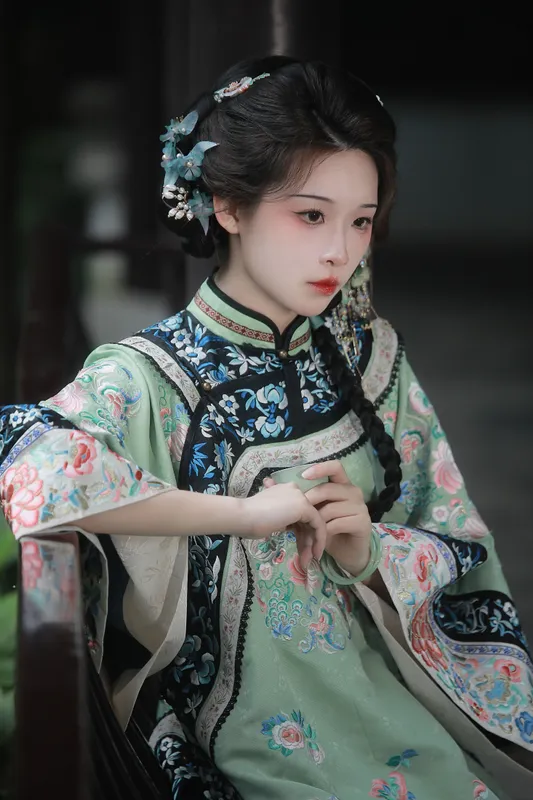 _喵喵家的小鱼干_ - 《玉阶凝香》[28P]