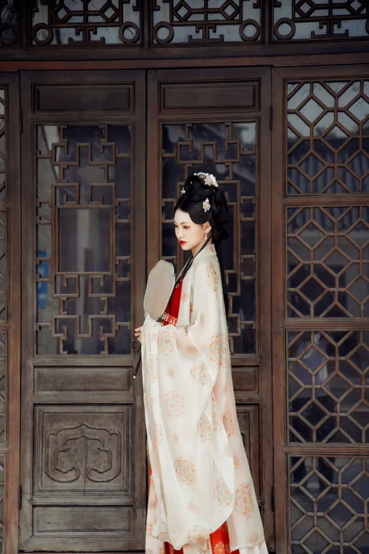 花怜 – 《惹红尘》[19P] - 机器猫次元