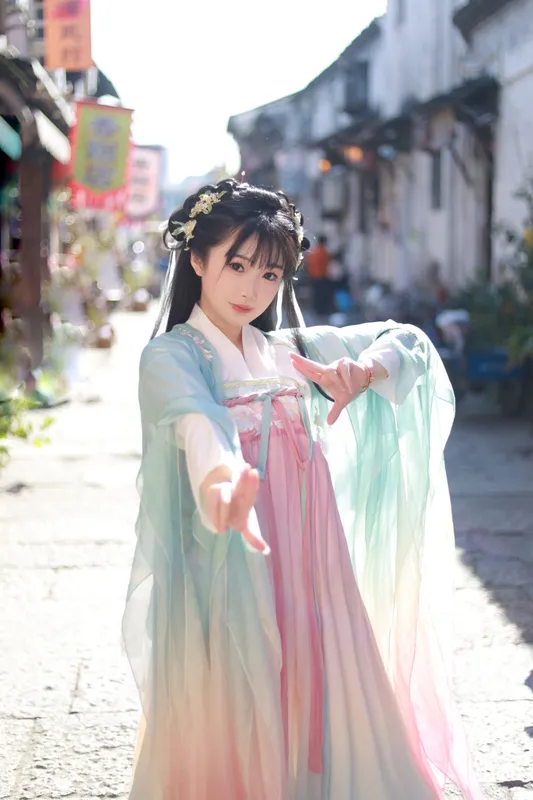 七狐 - 《凌妙妙仿妆 汉服可爱》[35P]