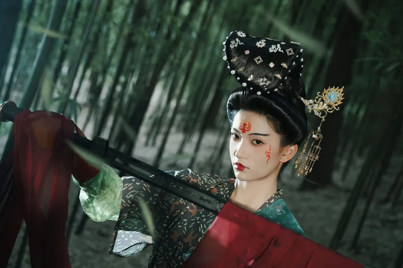 周粥 - 《野心比美貌更锋利》[17P]