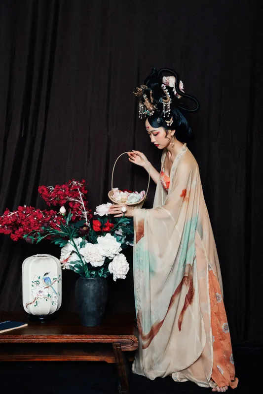 三七 - 《富贵花》[24P]