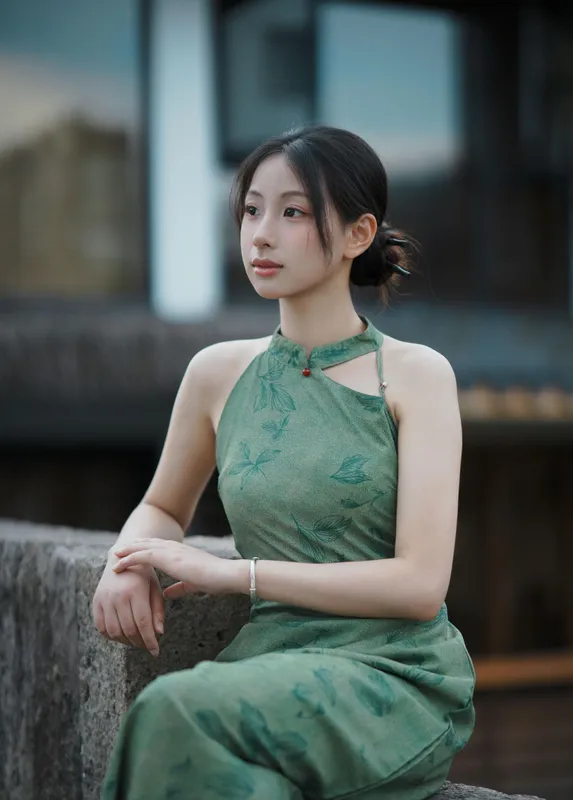 小u – 《绿色江南旗袍》[17P] - 机器猫次元
