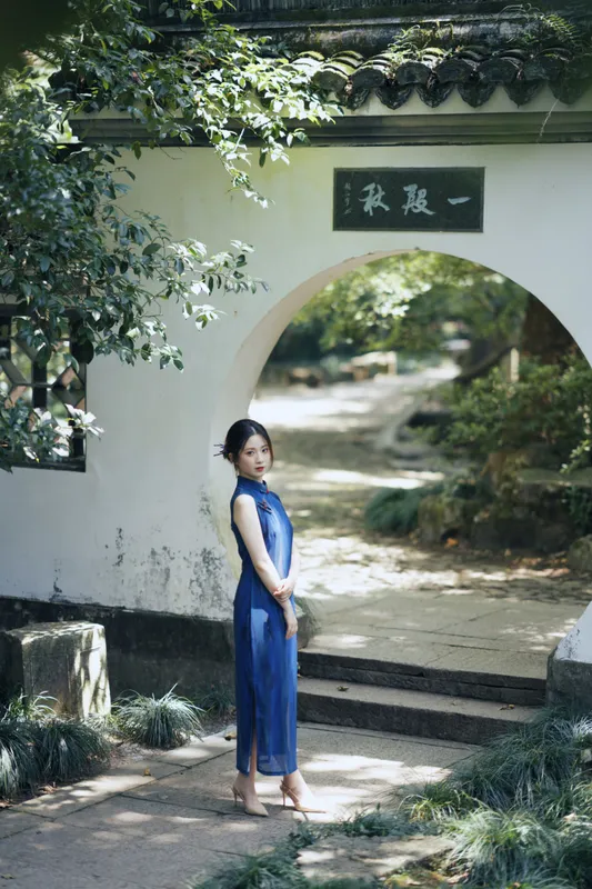 丽丽 – 《蓝色旗袍 虎跑的夏》[53P] - 机器猫次元
