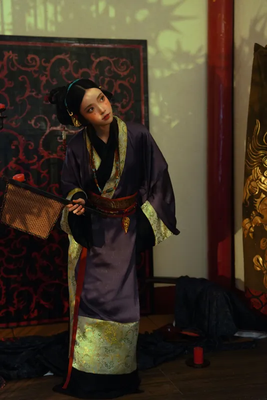 桃迟 – 《长眉红妆，幽微烛火》[14P] - 机器猫次元