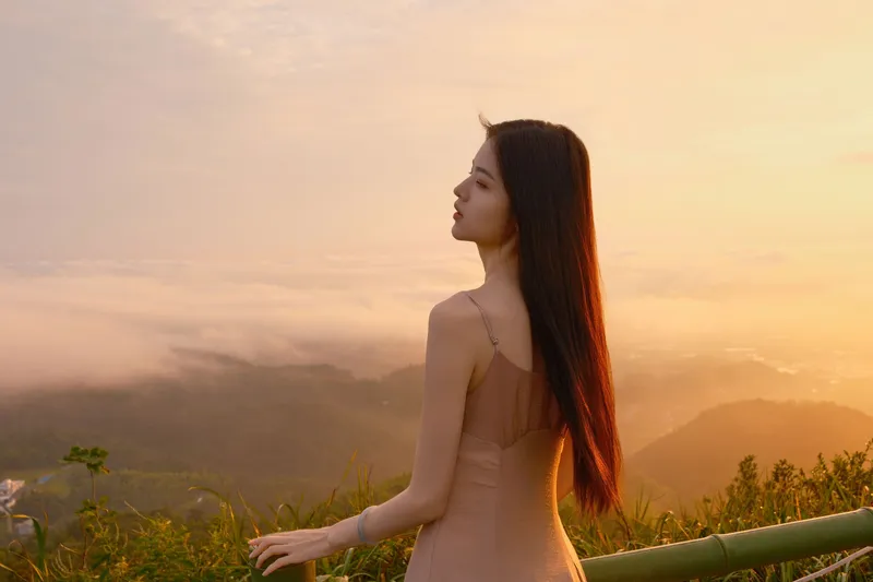 蓉儿 - 《远山呼唤的浪漫》[20P]
