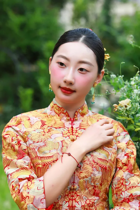 但行好事 – 《龙凤褂写真》[14P] - 机器猫次元
