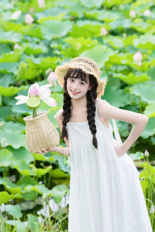 夏芋小年 - 《荷塘》[27P]
