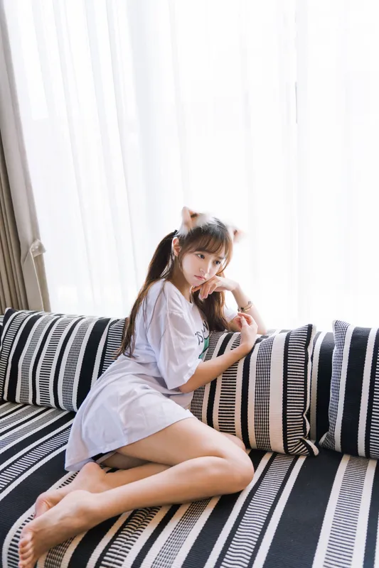 小亿 - 《居家小清新》[32P]