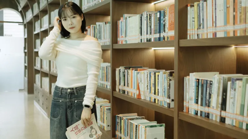 Y～ - 《午后图书馆》[26P]