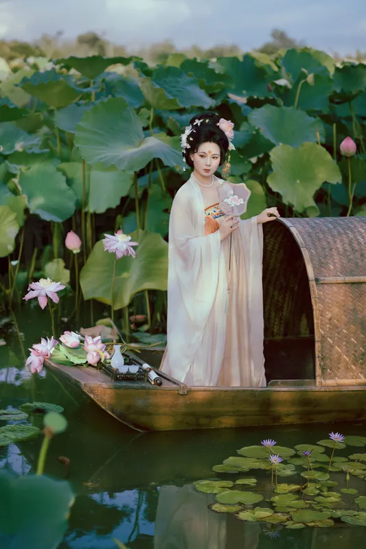 木叶宇智波菠菜 - 《雨歇荷塘》[18P]