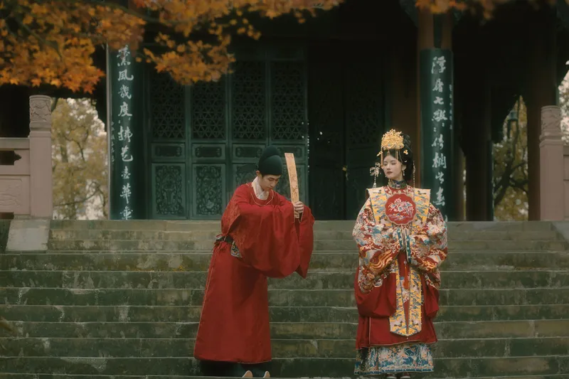 - 《良缘由夙缔 佳偶自天成》[9P]
