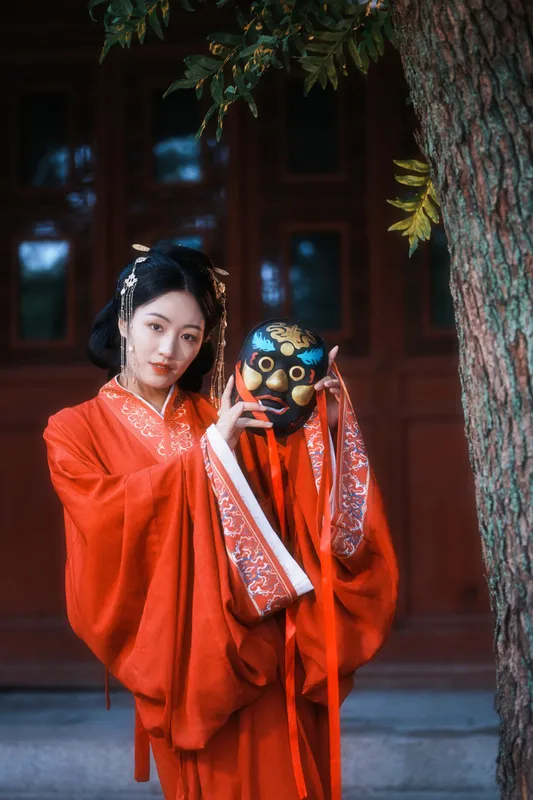 藤_藤藤小姐 - 《古风人像拍摄-华林寺-温馨》[14P]