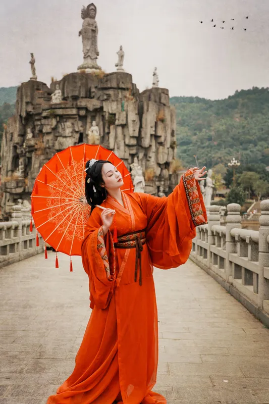 泱泱泱呀 – 《古风人像拍摄-万佛寺-泱泱》[31P] - 机器猫次元