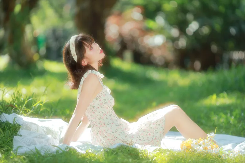 Fish-Lam - 《让光影写诗，野餐拍照姿势》[11P]