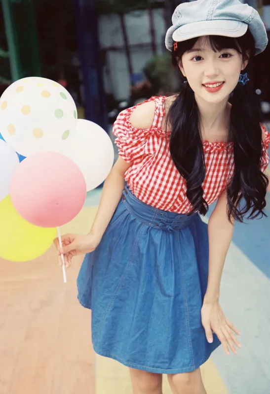 美美晓鱼 – 《彩色》[15P] - 机器猫次元