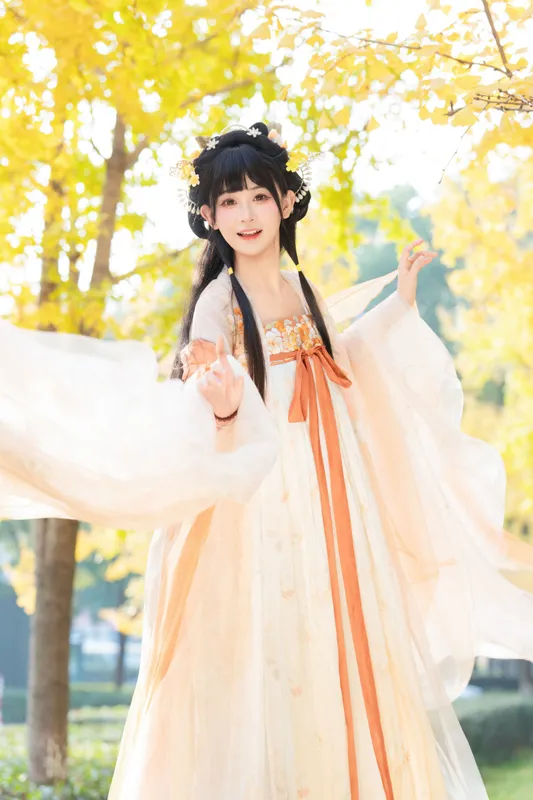 湫一只岁岁 - 《金黄色的秋天》[66P]