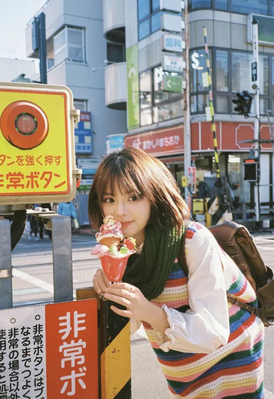 三浦秃秃 – 《东京的圣诞是彩色的》[15P] - 机器猫次元