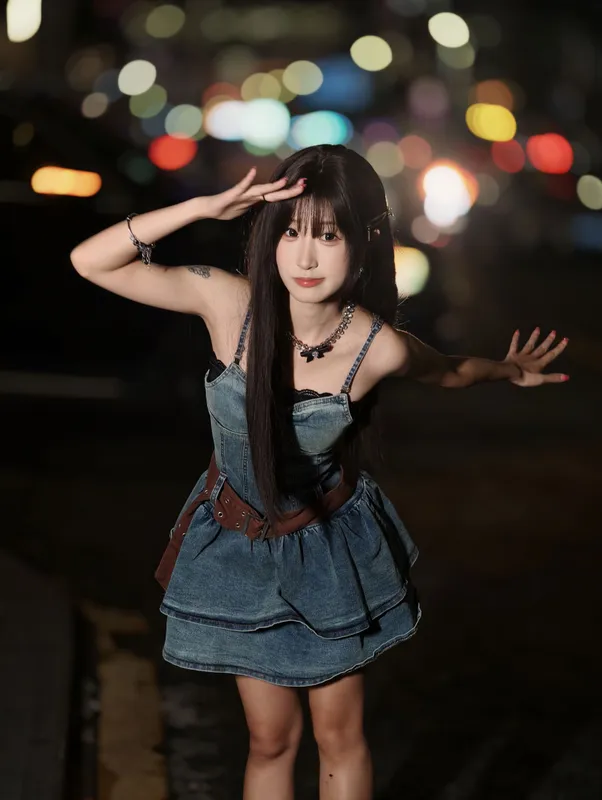 《夜景街拍甜妹》[10P] - 机器猫次元