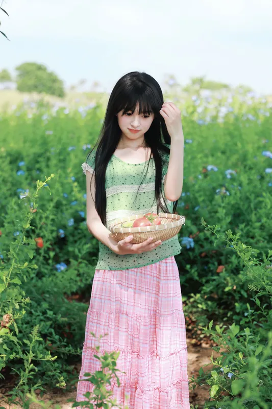 《蓝雪花与番茄味的夏天》[20P]