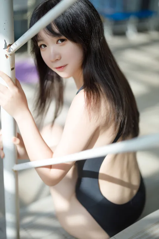 樱落酱w – 泳池竞泳 [32P] - 机器猫次元