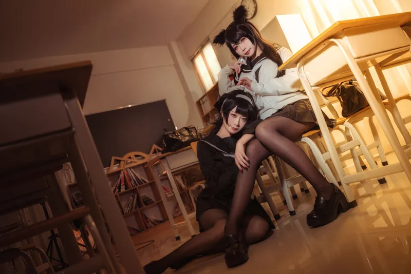 贞子蜜桃 – 碧蓝航线 爱宕高雄制服 [35P] - 机器猫次元