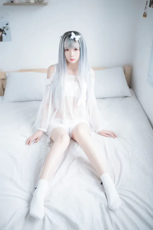 疯猫ss – 透明白纱 [33P] - 机器猫次元