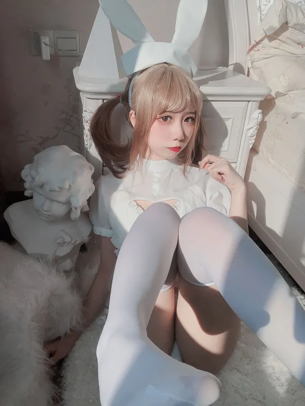 果咩酱w – 兔兔护士 [12P] - 机器猫次元