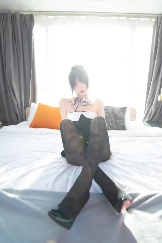 萝莉神楽板真冬 空中邂逅 [75P] - 机器猫次元