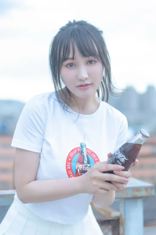 脱尾巴Mizuki – 可乐JK [18P] - 机器猫次元