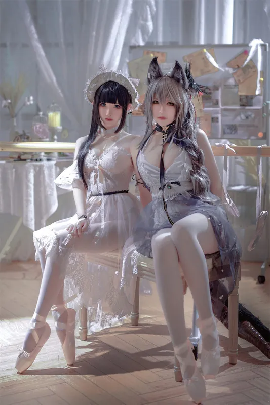 面饼仙儿&半半子 – Arknights 黑x森蚺バレエ [56P]