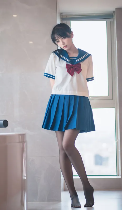 轩萧学姐 - 竞泳2 [88P]