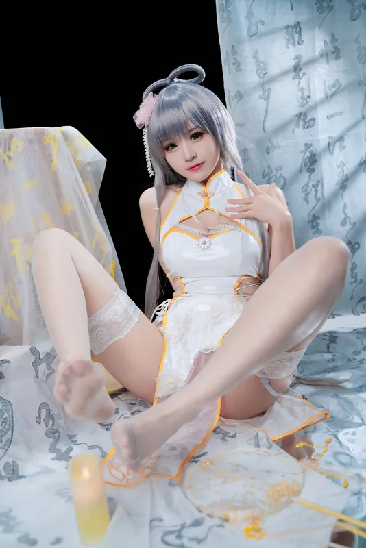 miko酱ww – 洛天依旗袍 [30P] - 机器猫次元