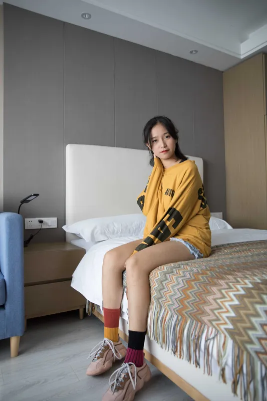 物恋传媒 No.227 小昭-糖果轻嬉皮 [208P+2V4.87G]